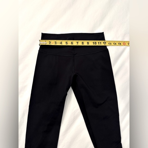 Lululemon invigorate crop black legging size 2 - Picture 6 of 13